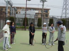 大人のためのテニス教室 初級コース